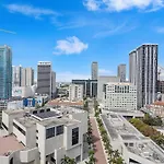 X- Lounge V - High-Rise With Rooftop Pool In Downtown Miami
