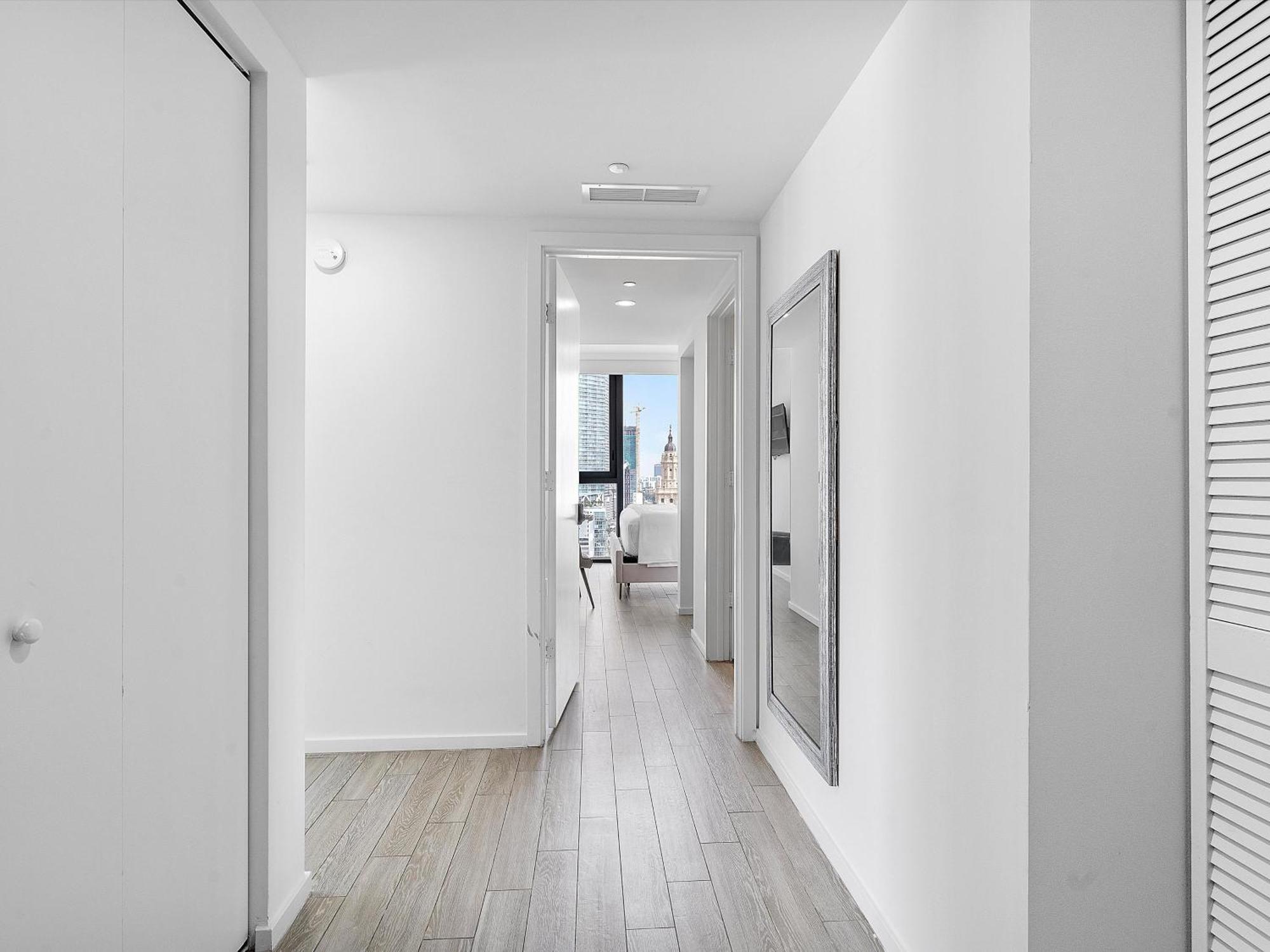 X- Lounge V - High-rise With Rooftop Pool In Downtown *